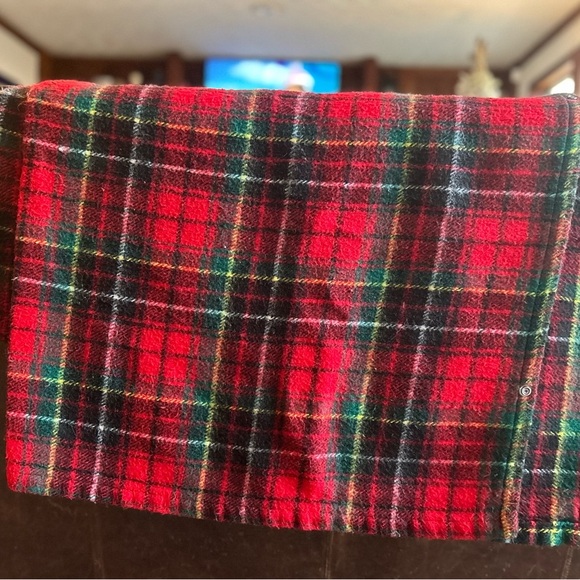 Tennessee Woolen Mills Wearable Blanket Wrap Snap Plaid Stadium Robe Snuggle USA - Picture 12 of 13